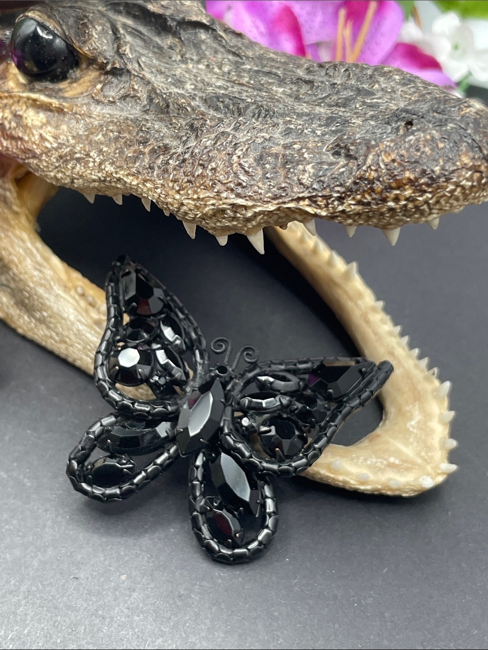 Rhinestone butterfly brooch vintage - Picture 1 of 4
